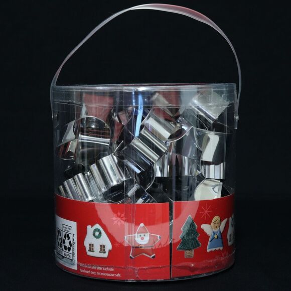 Holiday Time 18 piece Christmas Cookie Cutter Set Metal Angel, Reindeer Star NEW - Picture 4 of 6